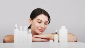 Minimalist skincare routine showing simple steps including cleanser, moisturizer, and sunscreen for healthy skin